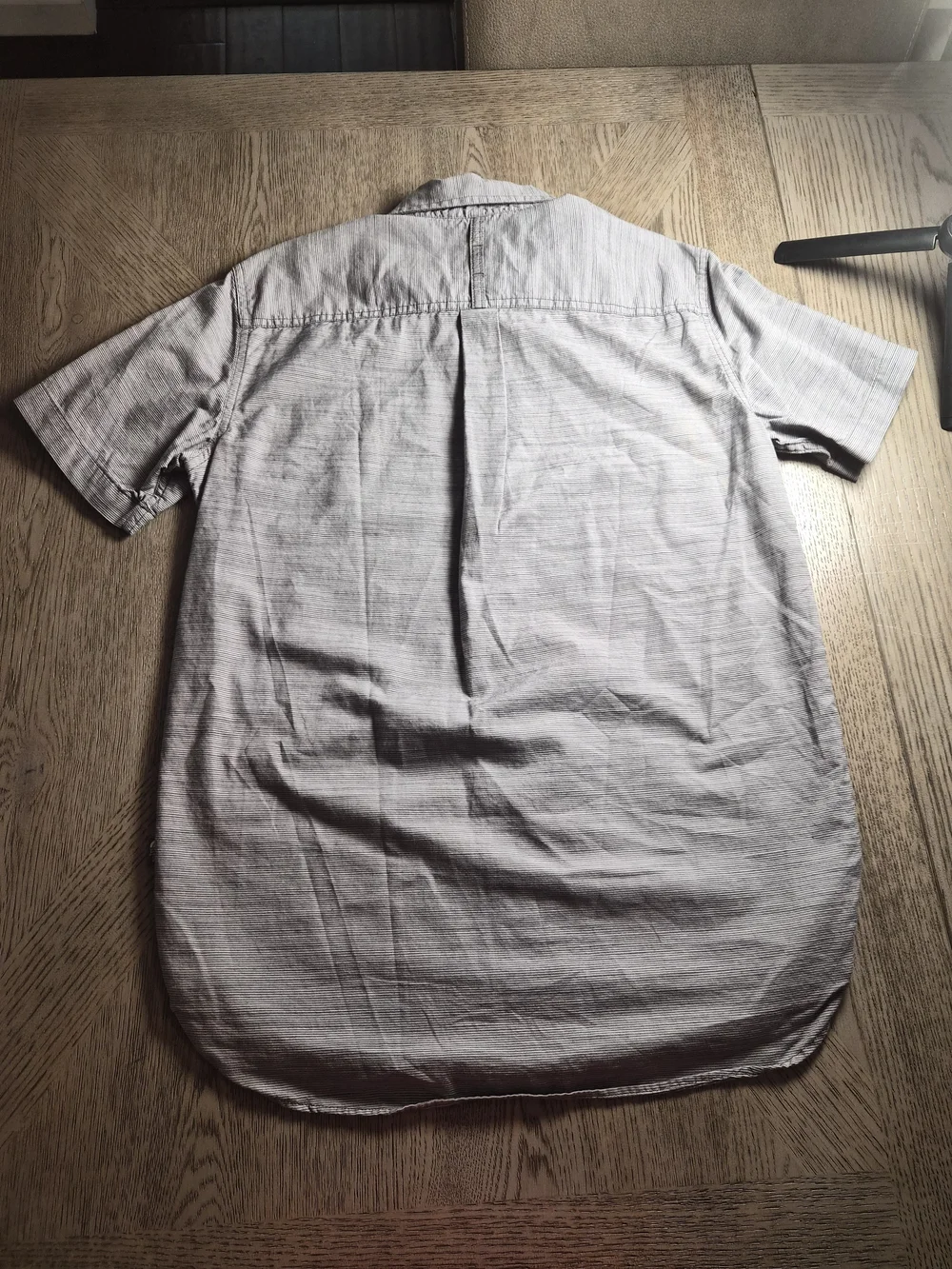 The North Face Men's Short-Sleeve Button-Down Shirt in Light Gray
